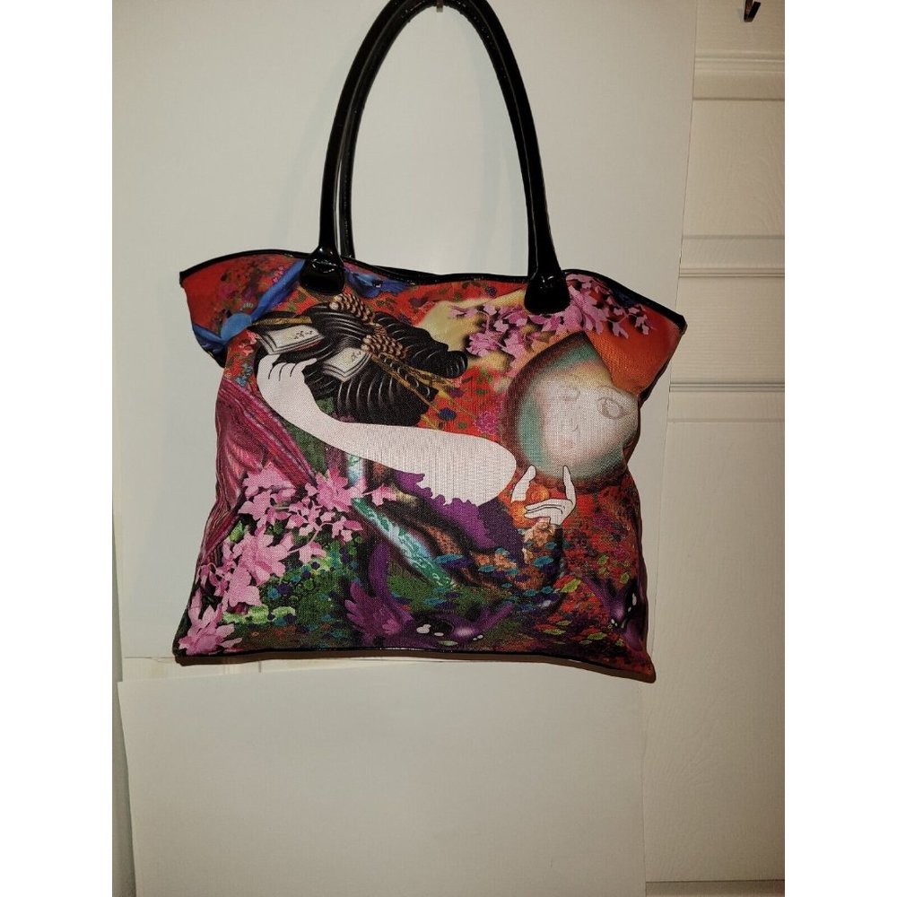 Woman's  Handbag Geisha Tote Shoppers  Mystery Woman Tote Multicolor